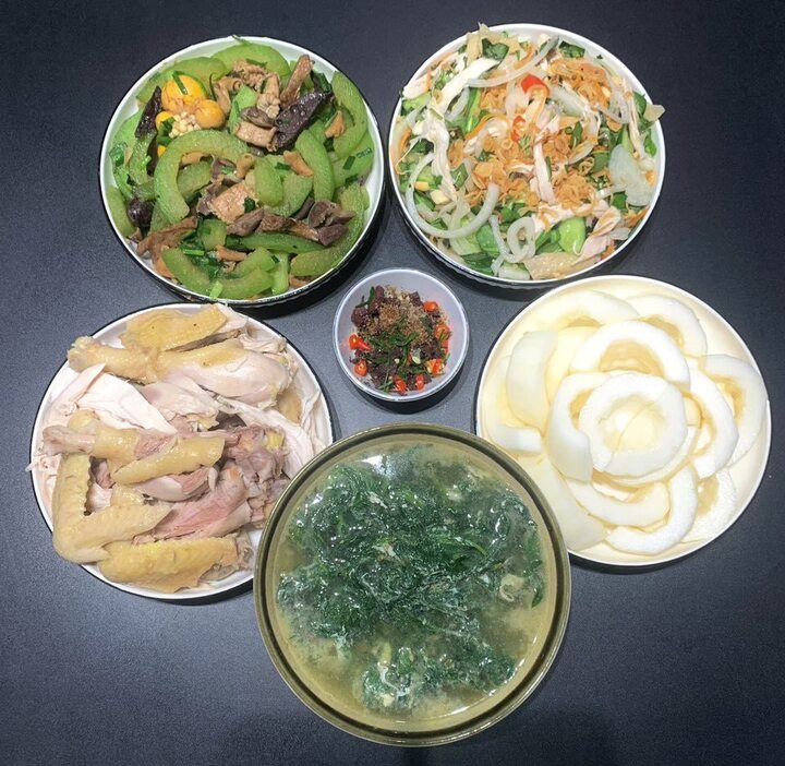 Mẹ đảm gợi ý 30 mâm cơm nhà ngon, đẹp mà không trùng lặp món nào- Ảnh 19.