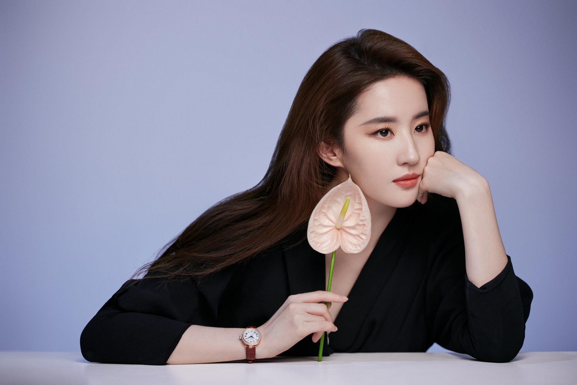 37 tuổi, Lưu Diệc Phi rũ bỏ hình tượng “thần tiên tỷ tỷ”, bước vào vai diễn gai góc nhất sự nghiệp- Ảnh 4. 37 tuổi, Lưu Diệc Phi rũ bỏ hình tượng “thần tiên tỷ tỷ”, bước vào vai diễn gai góc nhất sự nghiệp- Ảnh 4.