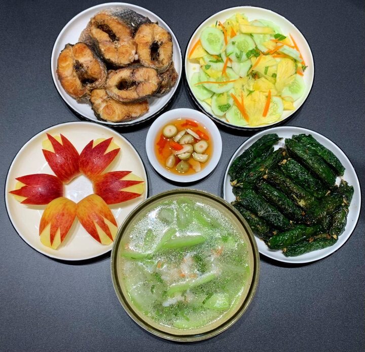Mẹ đảm gợi ý 30 mâm cơm nhà ngon, đẹp mà không trùng lặp món nào- Ảnh 21.