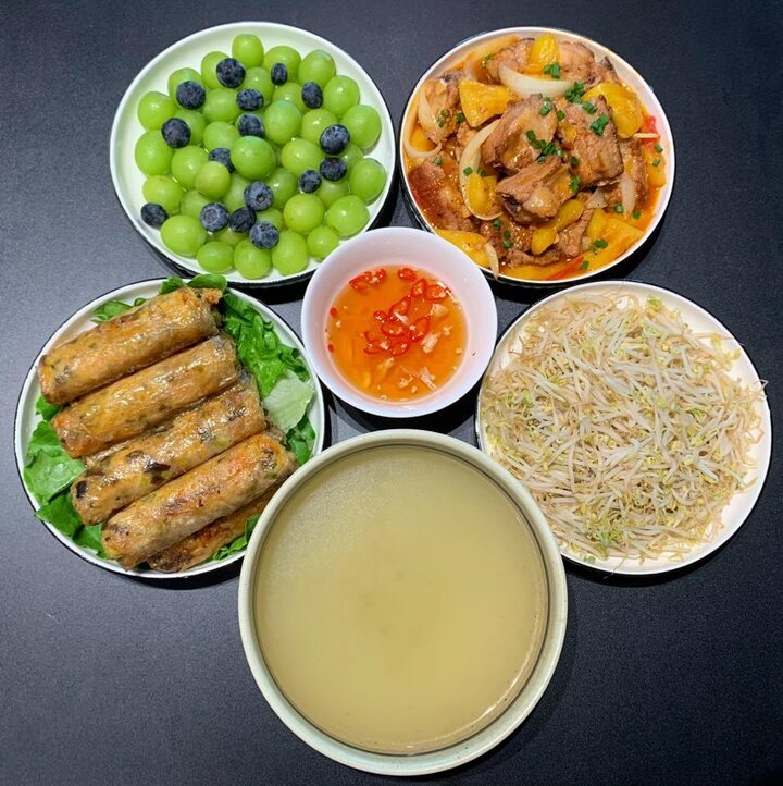 Mẹ đảm gợi ý 30 mâm cơm nhà ngon, đẹp mà không trùng lặp món nào- Ảnh 26.