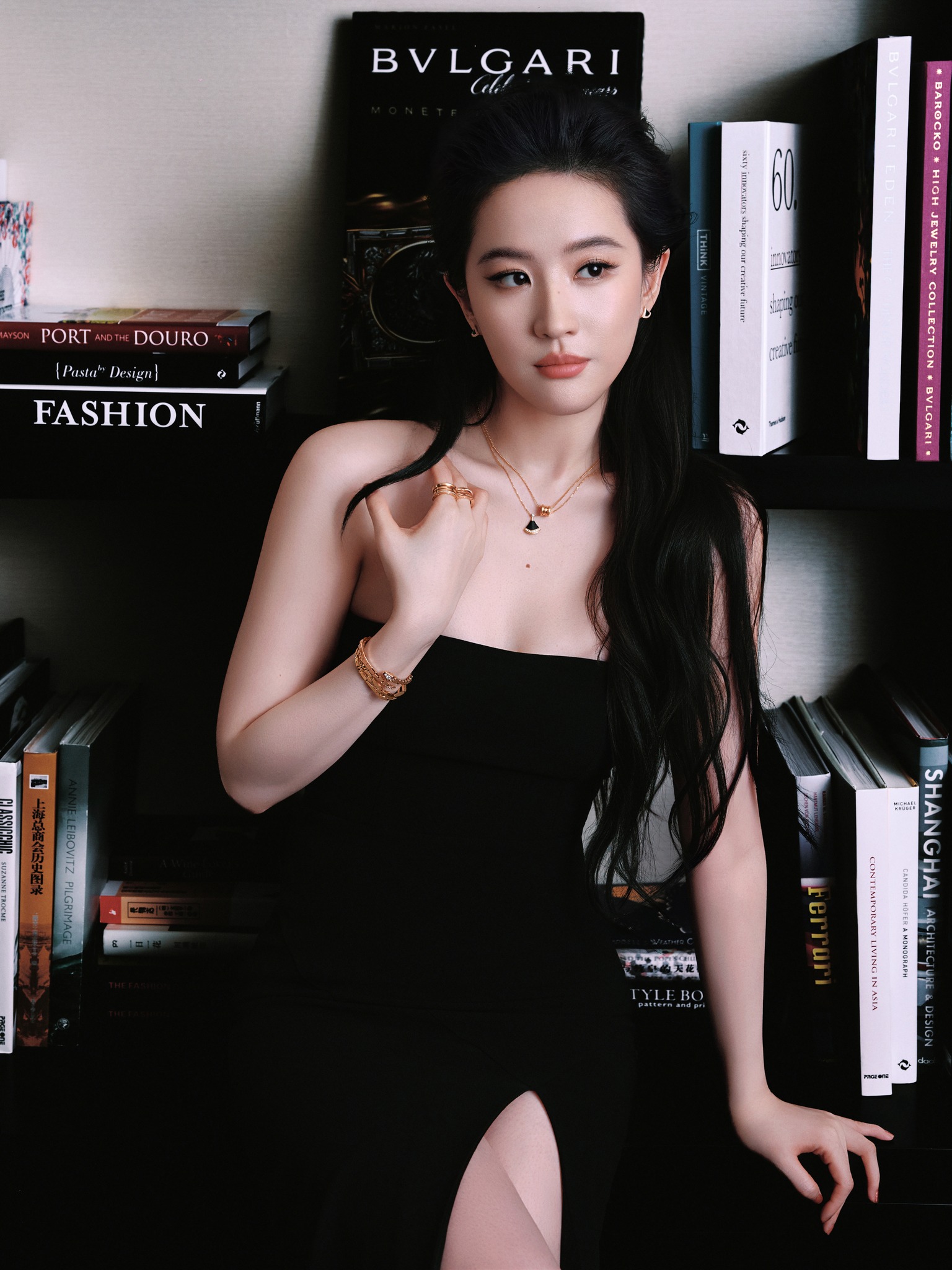 37 tuổi, Lưu Diệc Phi rũ bỏ hình tượng “thần tiên tỷ tỷ”, bước vào vai diễn gai góc nhất sự nghiệp- Ảnh 1. 37 tuổi, Lưu Diệc Phi rũ bỏ hình tượng “thần tiên tỷ tỷ”, bước vào vai diễn gai góc nhất sự nghiệp- Ảnh 1.