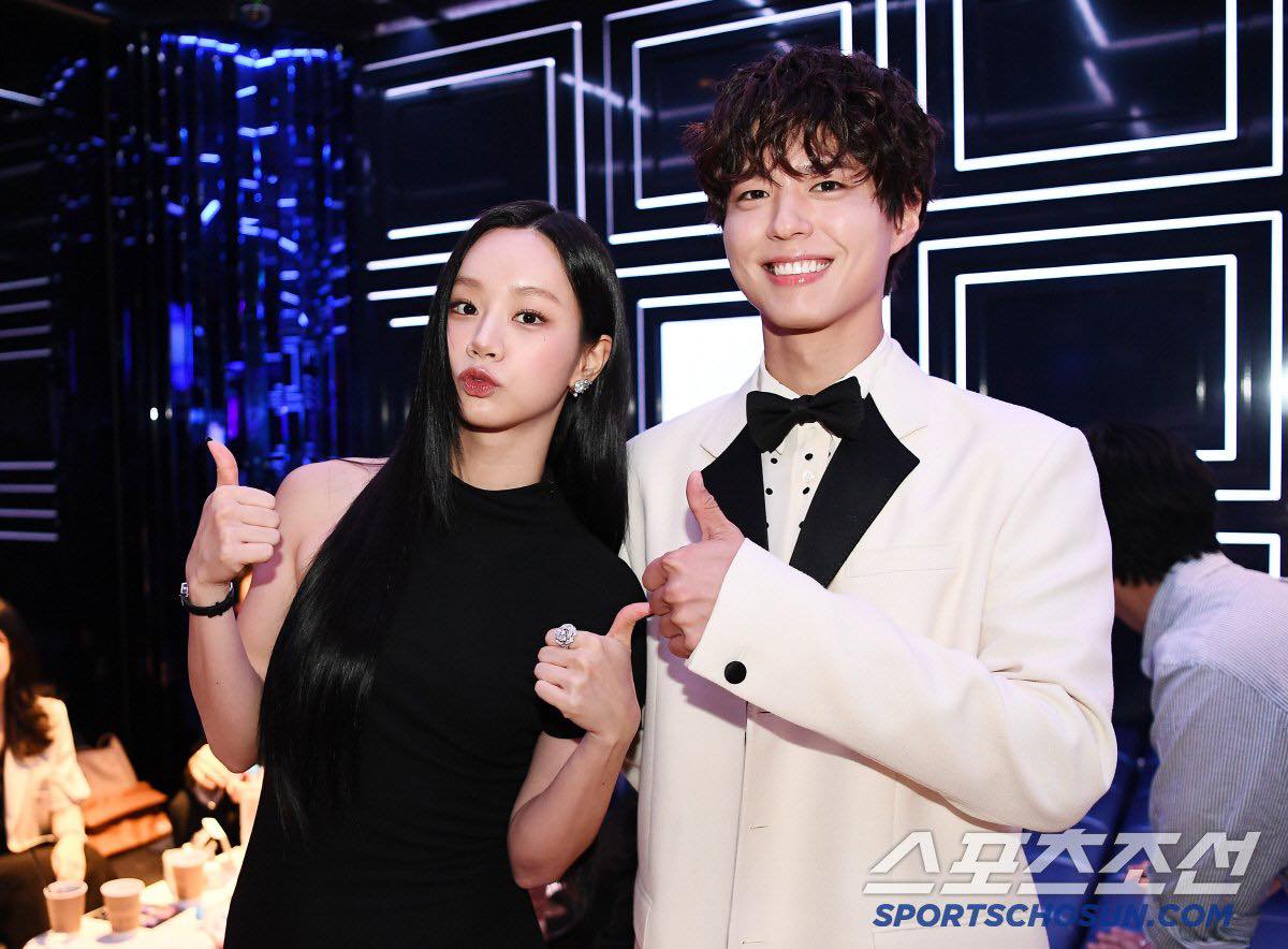 Viral nhất Rồng Xanh 2025: Trend Việt Nam bất ngờ lên sóng, lý do là vì Park Bo Gum mới ngỡ ngàng- Ảnh 1.