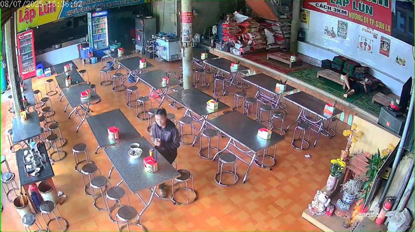 Trích xuất camera, truy bắt kẻ lẻn vào nhà xâm hại tình dục bé gái 9 tuổi ở Sơn La- Ảnh 2.