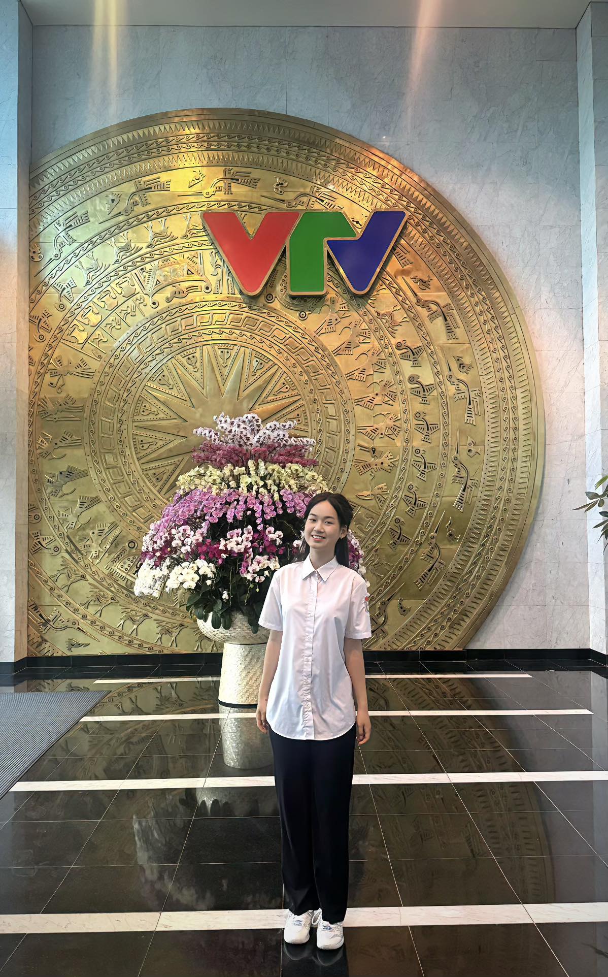 Lộ EQ của Thủ khoa khối A00 Hiền Mai khi lên VTV, netizen: Tiểu thuyết còn không dám viết nữ chính cỡ này- Ảnh 7.