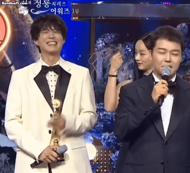 Viral nhất Rồng Xanh 2025: Trend Việt Nam bất ngờ lên sóng, lý do là vì Park Bo Gum mới ngỡ ngàng- Ảnh 3.