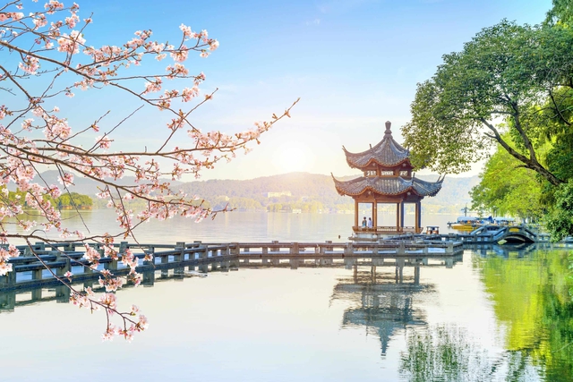 Khách Việt bất ngờ với cảnh tượng ở điểm du lịch Trung Quốc, nhận xét: "Sao lại tới mức đó?"- Ảnh 6.