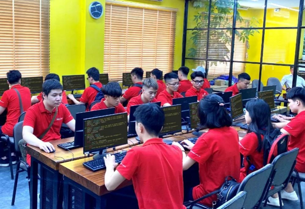 Aptech ra mắt Chương trình Đào tạo Lập trình viên Quốc tế 2025: Đón đầu xu hướng, vững bước tương lai- Ảnh 1.