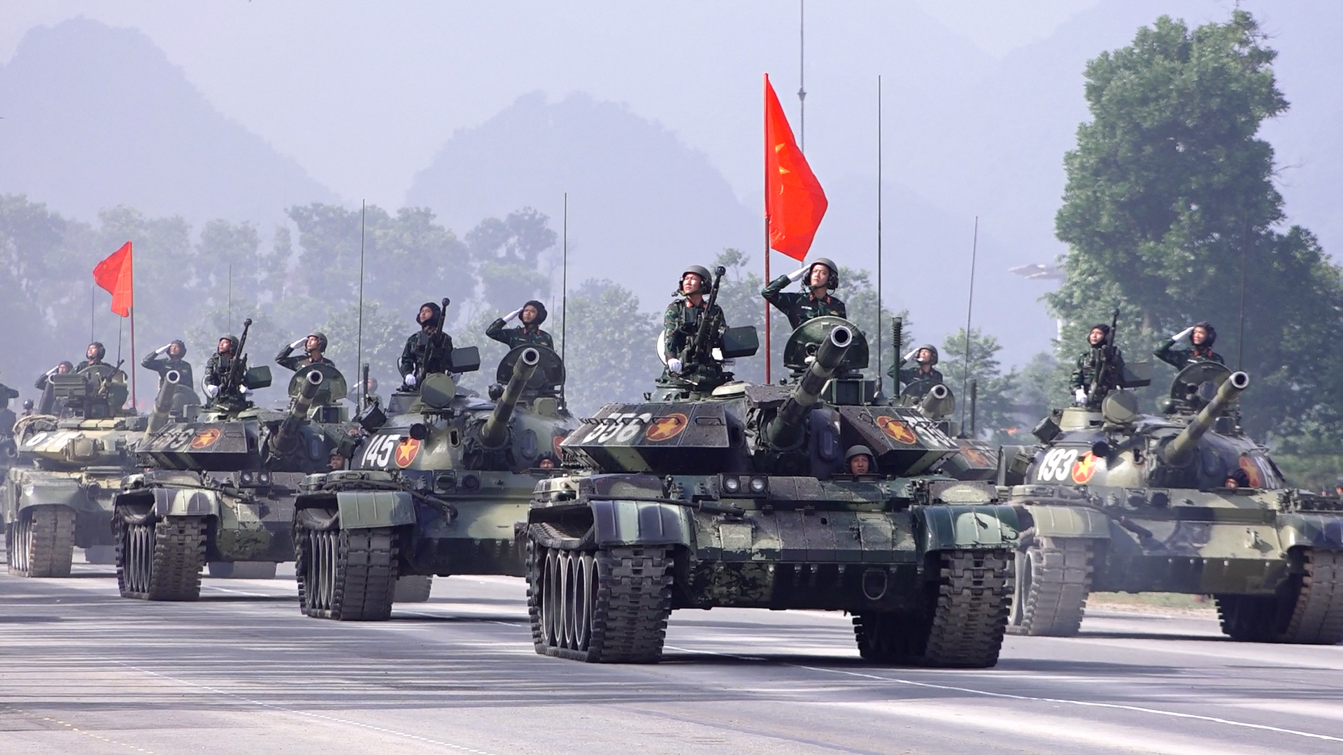 Xe chiến đấu bộ binh "made by Việt Nam" sẽ làm nhiệm vụ đặc biệt ngày 2/9: Nặng 15 tấn, bơi 7 km/giờ- Ảnh 1.