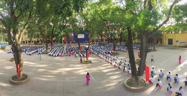Suốt từ hôm qua đến nay, phụ huynh có con thi lớp 10 nhận loạt tin vui, một cú "sảy chân" chỉ chờ mỗi khoảnh khắc này- Ảnh 2.