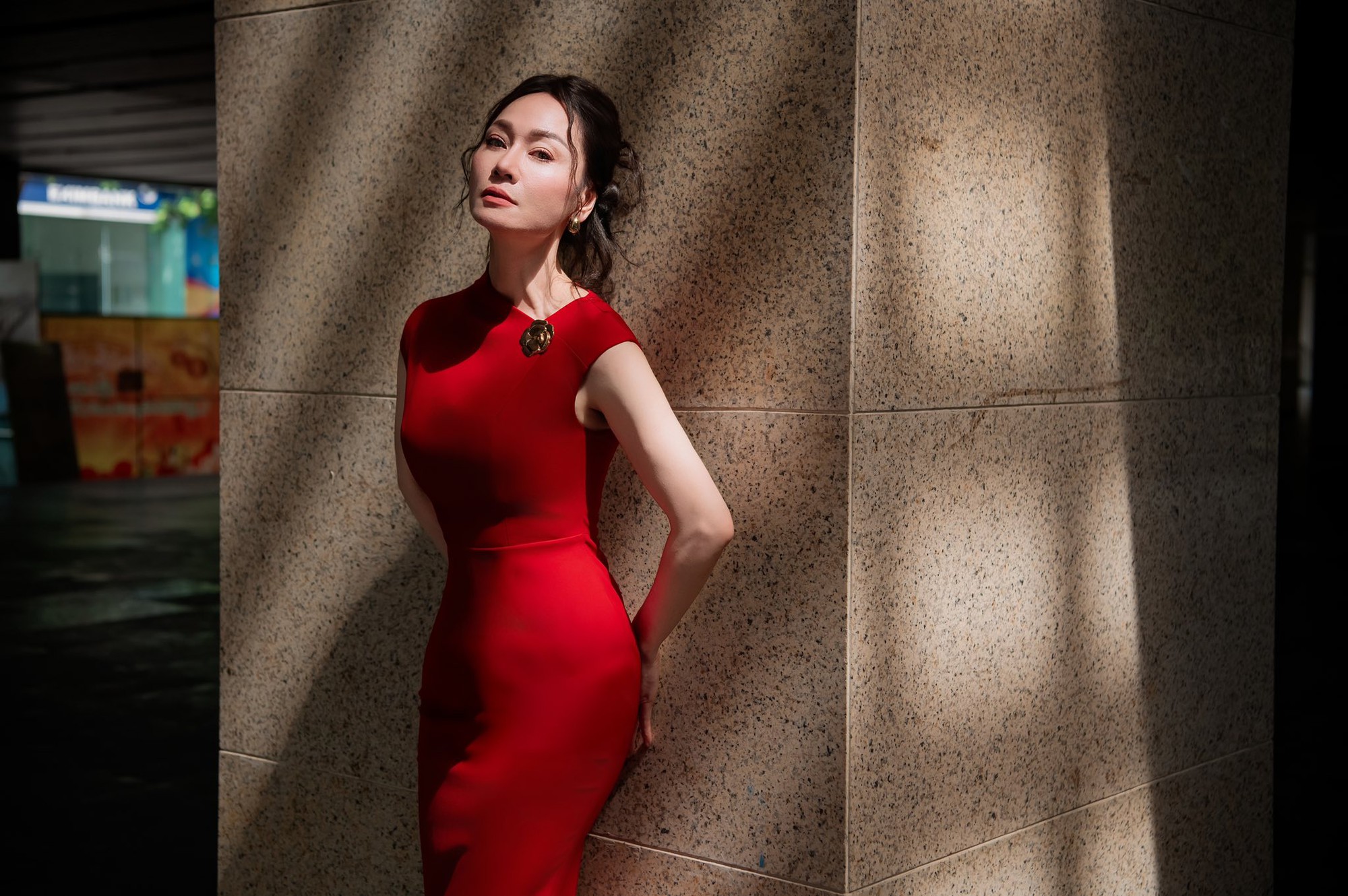 “Mẹ chồng Phương Oanh” thời trẻ đẹp sắc nước hương trời, U50 vẫn sở hữu vóc dáng nuột nà khó tin- Ảnh 6.