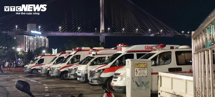 Hình ảnh mới nhất tại hiện trường vụ lật tàu thương tâm trên vịnh Hạ Long- Ảnh 8.