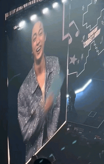 Màn vụng trộm tại concert Coldplay biến thành trò đùa thế kỷ, đến BLACKPINK - BTS cũng không ngại mỉa mai- Ảnh 5.