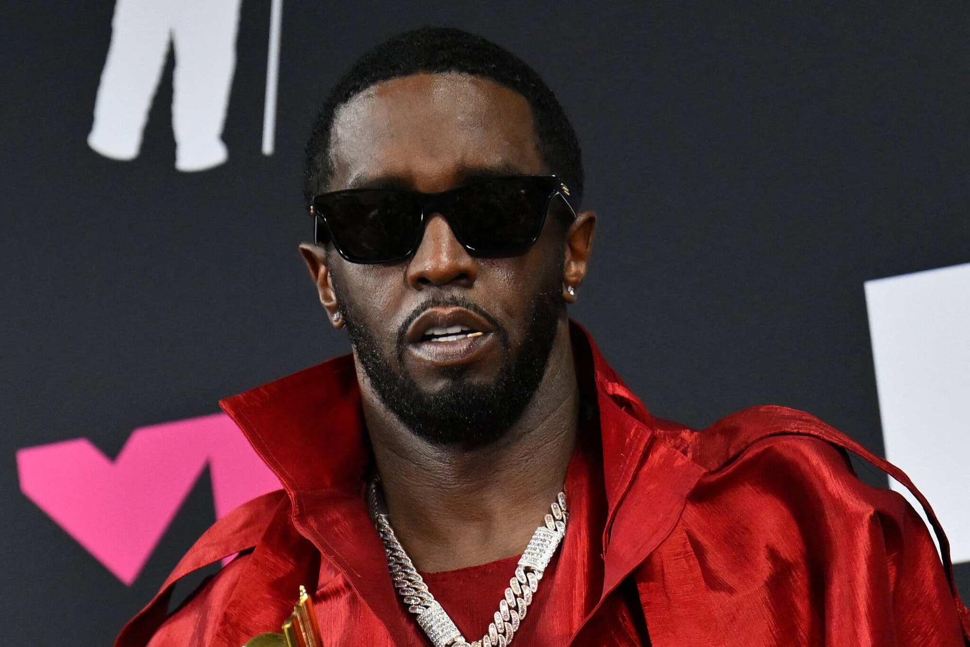Chấn động: “Ông trùm tội tình dục” Diddy được tuyên trắng án các tội nghiêm trọng nhất!- Ảnh 4.