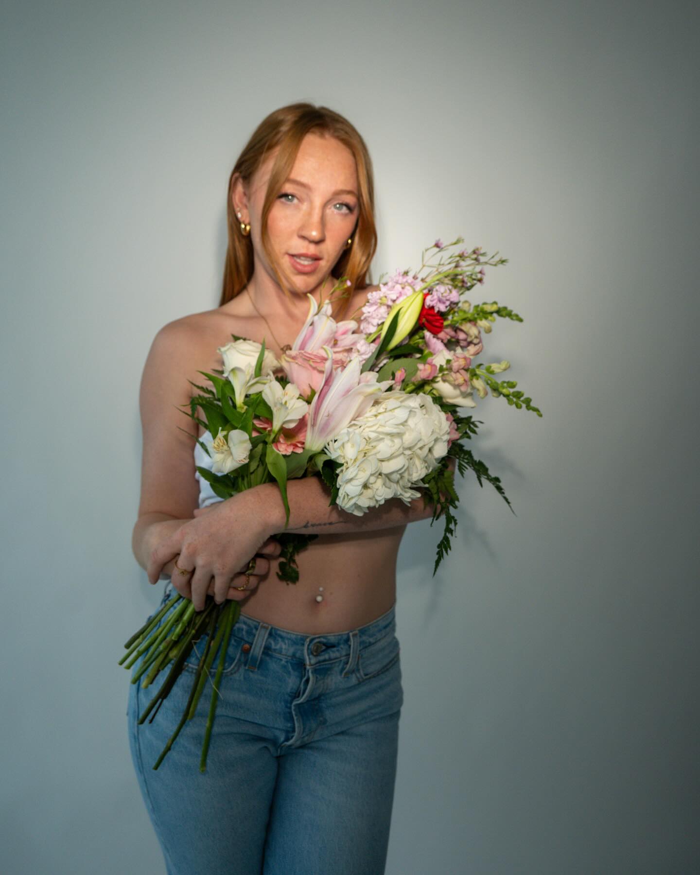 Thót tim: Hotgirl nhảy cầu trượt chân rơi từ độ cao 20m, lao thẳng xuống nước 