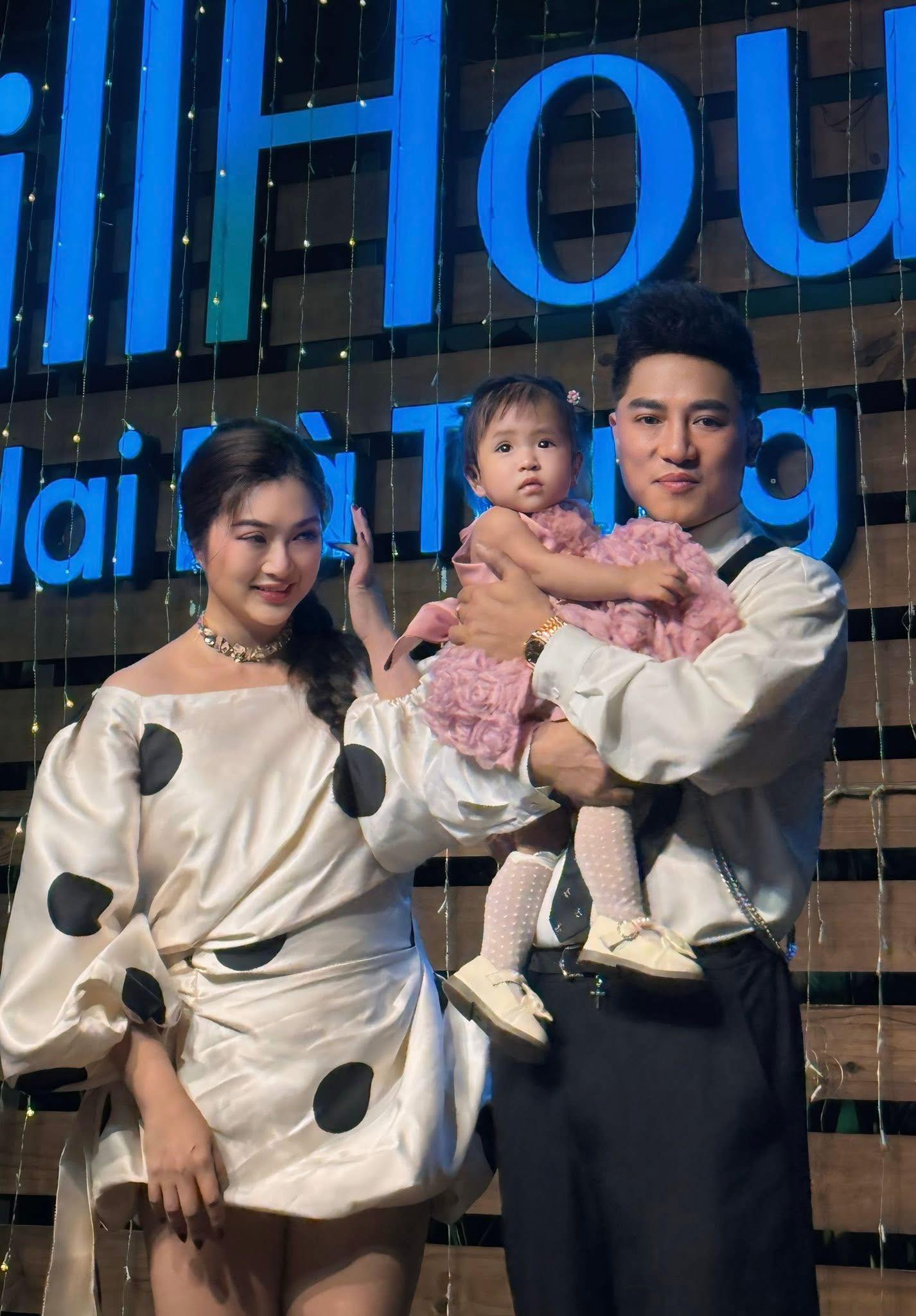 Diễn viên Thanh Trúc công khai đã kết hôn, có con gái đầu lòng với 1 ca sĩ Vbiz!- Ảnh 1.
