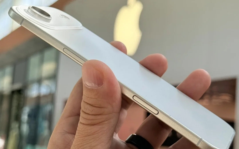 PhoneArena: Màn hình iPhone 17 Air mỏng quá nên dễ nứt vỡ, Apple đã 