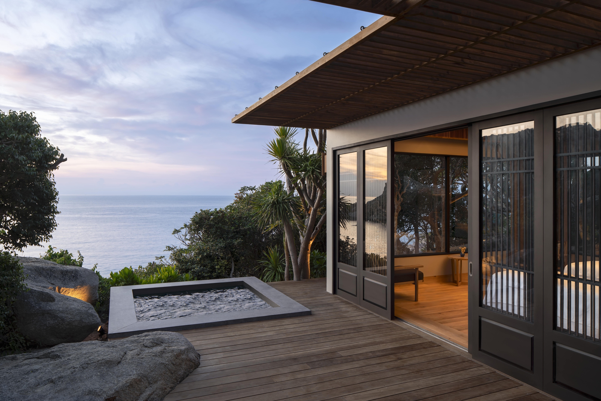 Khánh Hòa: Ngủ 3 đêm tốn 1 tỷ, resort đặc biệt nhất Việt Nam gây tranh cãi vì “yêu sách”?- Ảnh 3.