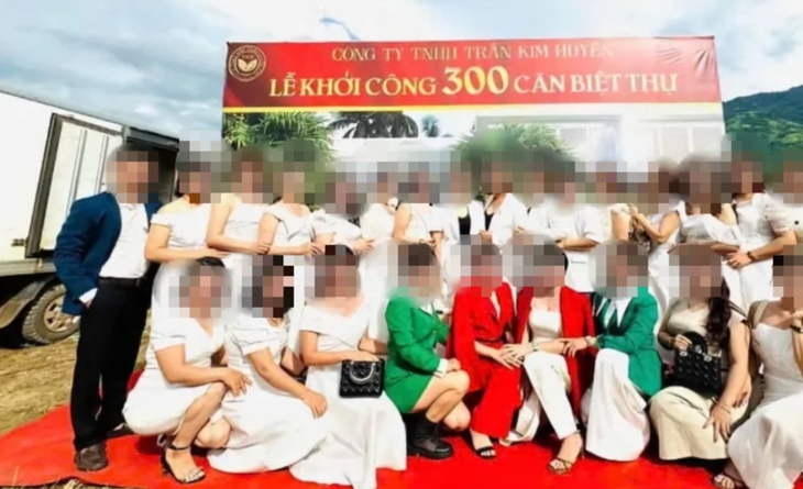 Bức ảnh nữ giám đốc xuất hiện trong lễ khởi công 300 căn biệt thự: Đó là dự án "tự vẽ"- Ảnh 1.