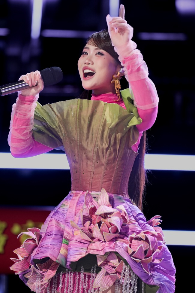"Nữ hoàng melody" hát nhạc Tăng Duy Tân tưởng đâu “yêu ma” cất giọng, được cử đến để ngăn chặn Phương Mỹ Chi?- Ảnh 1.