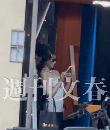 Cú twist chấn động 