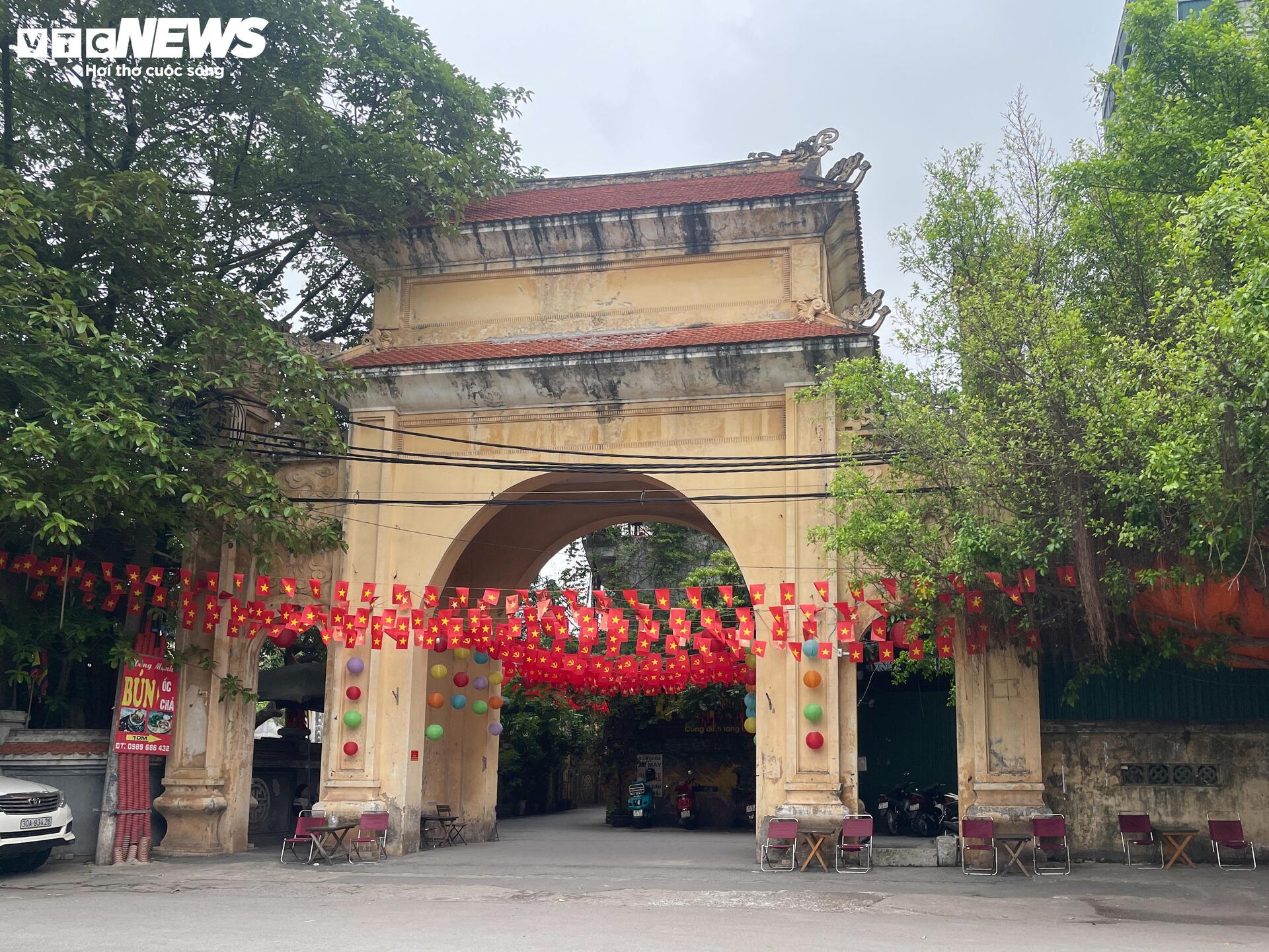 "Làng trong phố" chen chúc giữa đô thị: Cảnh sống chật chột, tăm tối khó tin- Ảnh 38.
