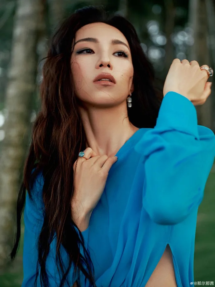 Làn sóng tẩy chay 1 mỹ nhân dâng cao chưa từng thấy: Đã dối trá lại còn vô ơn, hại đạo diễn cũng bị đuổi việc- Ảnh 2.