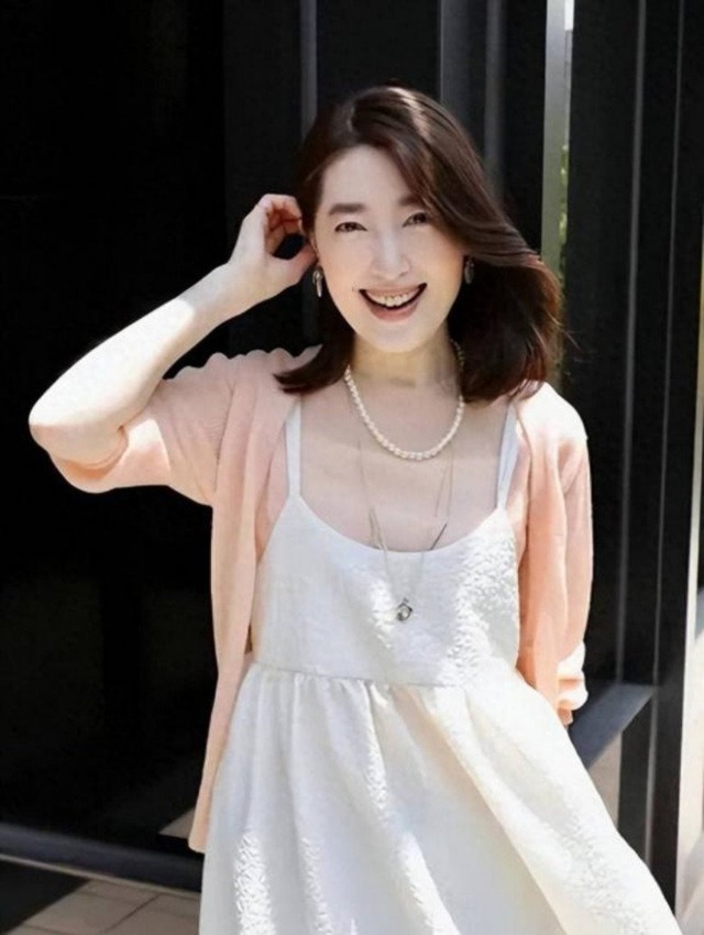 Nữ hoàng phim 18 + từng làm cả Châu Á phát sốt với Tân Kim Bình Mai giờ rời sân khấu, làm bà chủ quán mì- Ảnh 5.