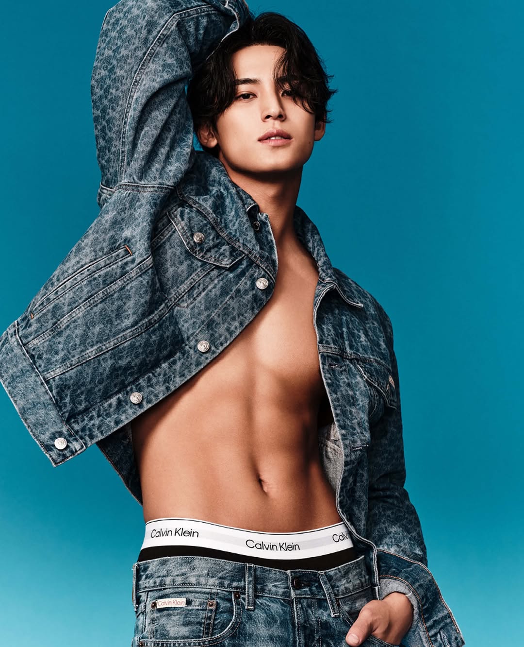 Mỹ nam hot nhất Kpop khoe body gây sốc: 1 tiếng 7.7 triệu lượt xem!- Ảnh 5.