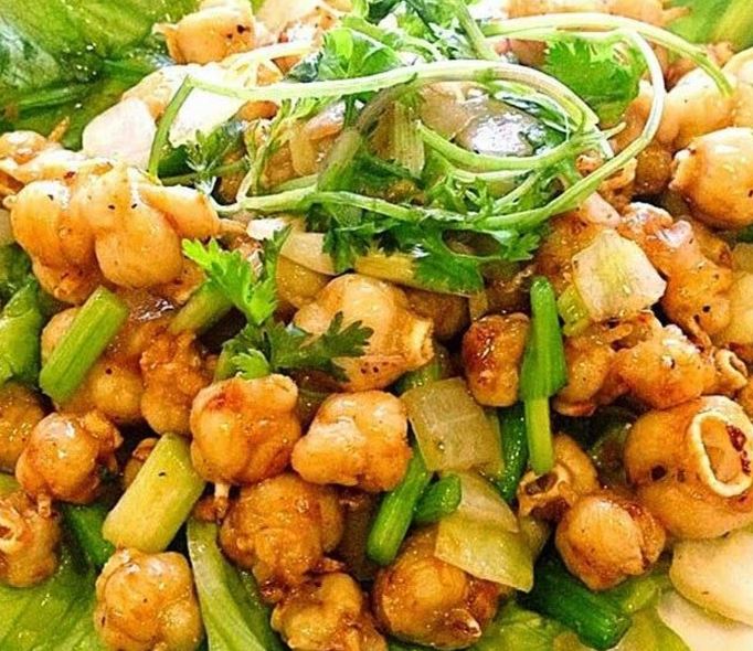 Thứ xưa "bị vứt bỏ không ai ăn", nay thành đặc sản dân phố thích mê, 200.000 đồng/kg- Ảnh 4.