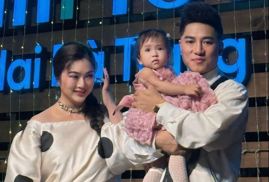 Nữ diễn viên Việt kết hôn 2 năm rưỡi, có con 1 tuổi mới công khai chồng là ca sĩ nổi tiếng- Ảnh 2.