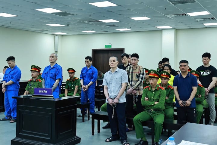 Đề nghị tử hình cựu cán bộ công an dùng ô tô biển xanh chở ma túy- Ảnh 1.