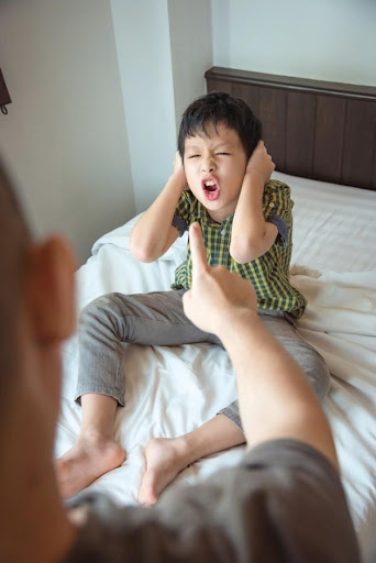 4 dấu hiệu cho thấy con bạn có thể mang mầm mống của sự "BẤT HIẾU" trong tương lai- Ảnh 1.