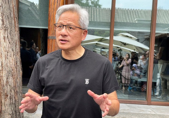 Chủ tịch Nvidia Jensen Huang gợi ý ngành học 'hot' cho sinh viên- Ảnh 1.