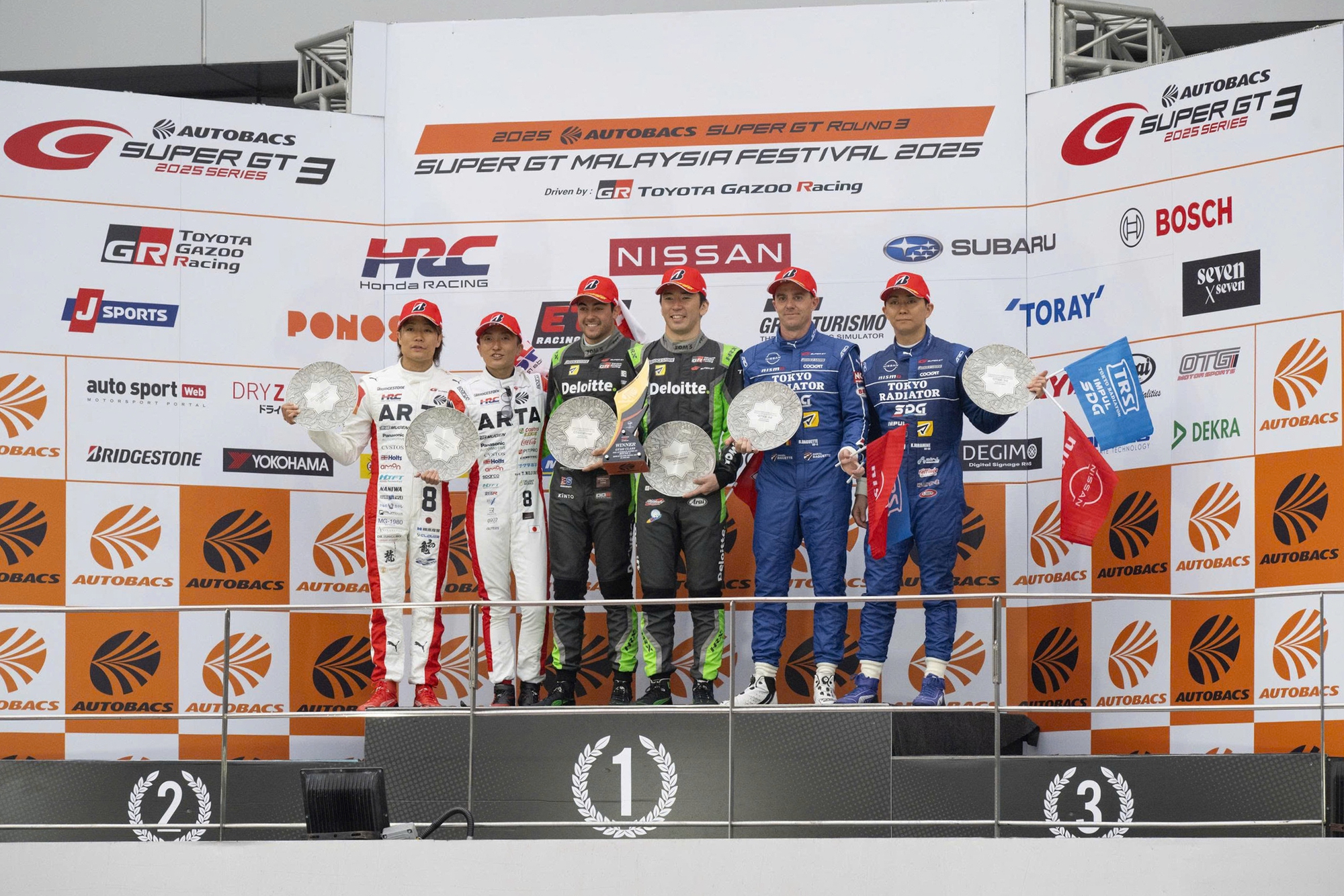 Lần đầu đặt chân đến SUPER GT tại Sepang: Mãn nhãn với dàn xe nét căng và những pha drift đầy mê hoặc!- Ảnh 30. Lần đầu đặt chân đến SUPER GT tại Sepang: Mãn nhãn với dàn xe nét căng và những pha drift đầy mê hoặc!- Ảnh 30.