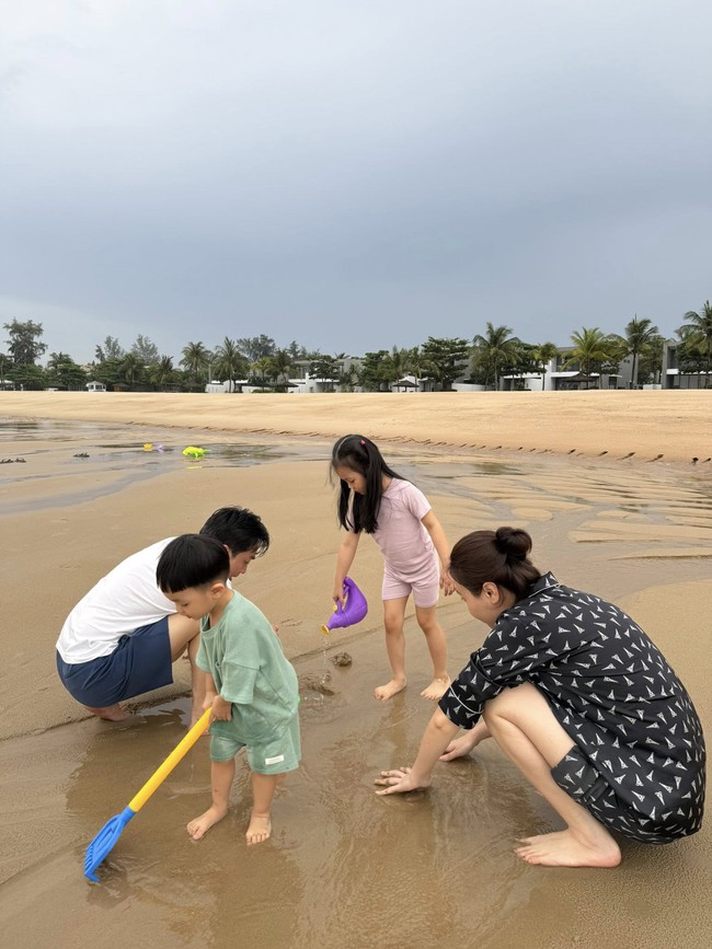 Cường Đô La đăng chục tấm ảnh, một người phải thốt lên: Không quen biết nhưng quá ngưỡng mộ lối sống, cách làm cha của anh- Ảnh 2.