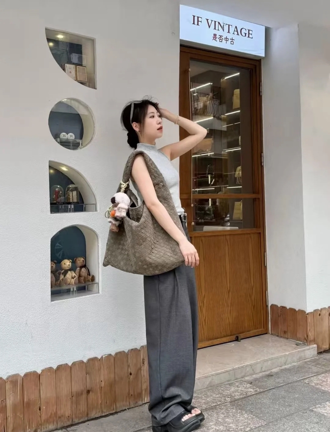 Túi 150 triệu của Bottega dính phốt- Ảnh 9.