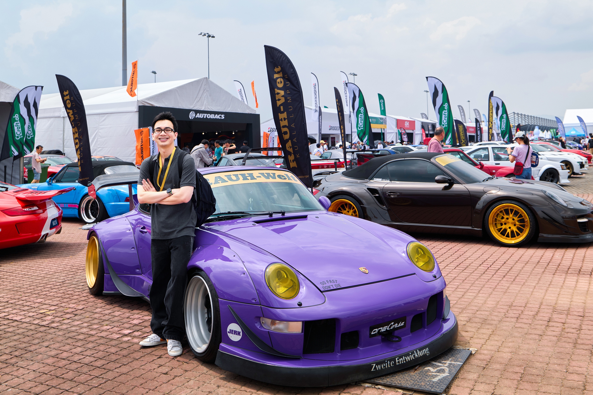 Lần đầu đặt chân đến SUPER GT tại Sepang: Mãn nhãn với dàn xe nét căng và những pha drift đầy mê hoặc!- Ảnh 6. Lần đầu đặt chân đến SUPER GT tại Sepang: Mãn nhãn với dàn xe nét căng và những pha drift đầy mê hoặc!- Ảnh 6.