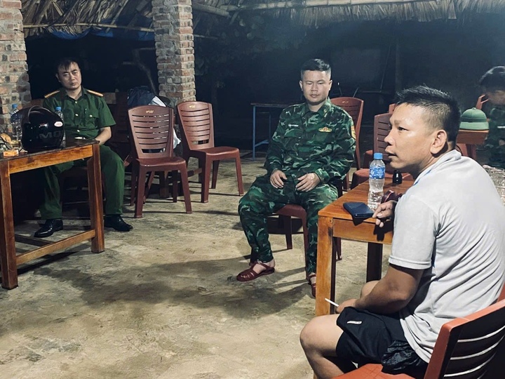 Hàng loạt thuyền bè của ngư dân Nghệ An - Hà Tĩnh gặp nạn trên biển- Ảnh 1.