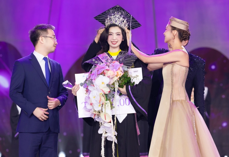 Đặng Quỳnh Anh đăng quang Hoa khôi Sinh viên Việt Nam- Ảnh 4.