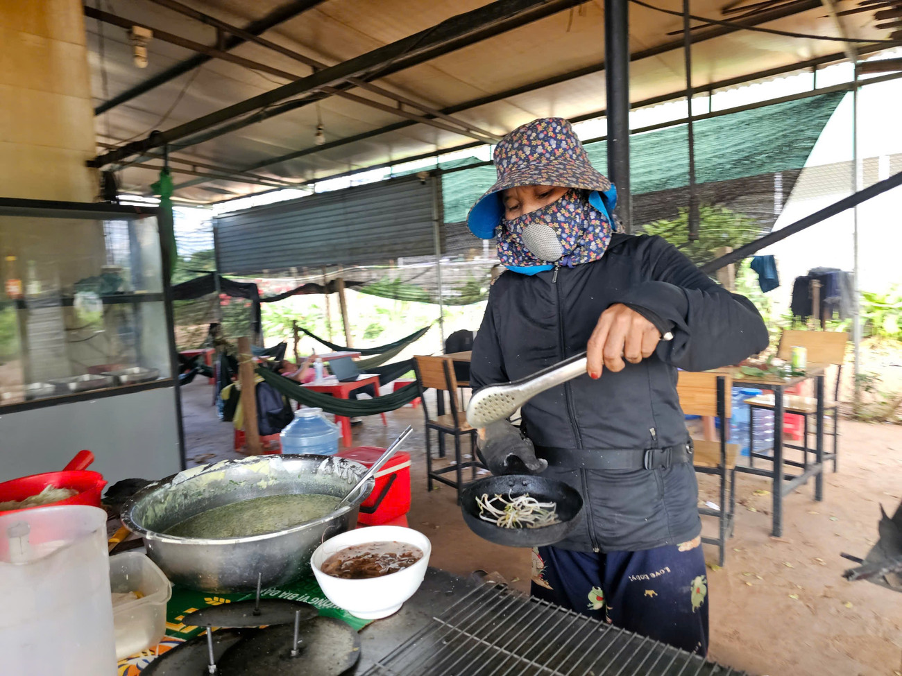 Quán bánh xèo không tên có giá ‘không tưởng’- Ảnh 3.
