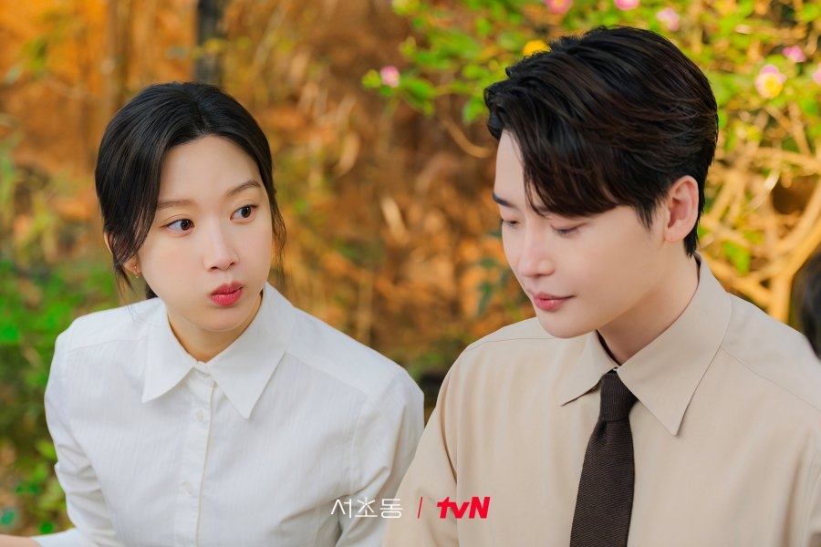 Phim Hàn tưởng chán chết càng xem càng hay: Đôi chính đẹp hơn cả hoàn hảo, rating top 1 cả nước quá xứng đáng- Ảnh 5. Phim Hàn tưởng chán chết càng xem càng hay: Đôi chính đẹp hơn cả hoàn hảo, rating top 1 cả nước quá xứng đáng- Ảnh 5.