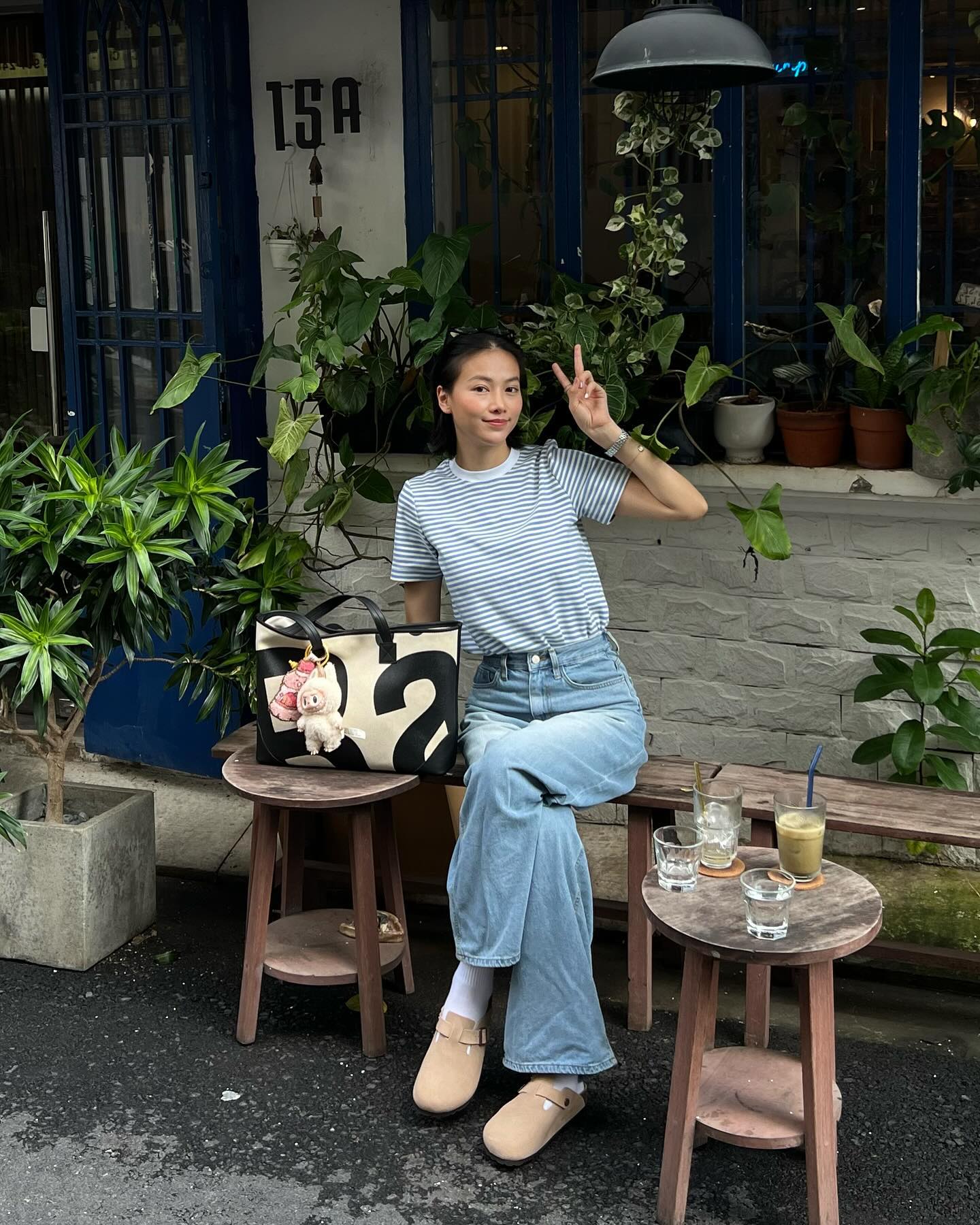 Tìm ra mỹ nhân Việt mặc quần jeans đã đẹp, mặc váy lại càng xuất sắc hơn nữa- Ảnh 2.