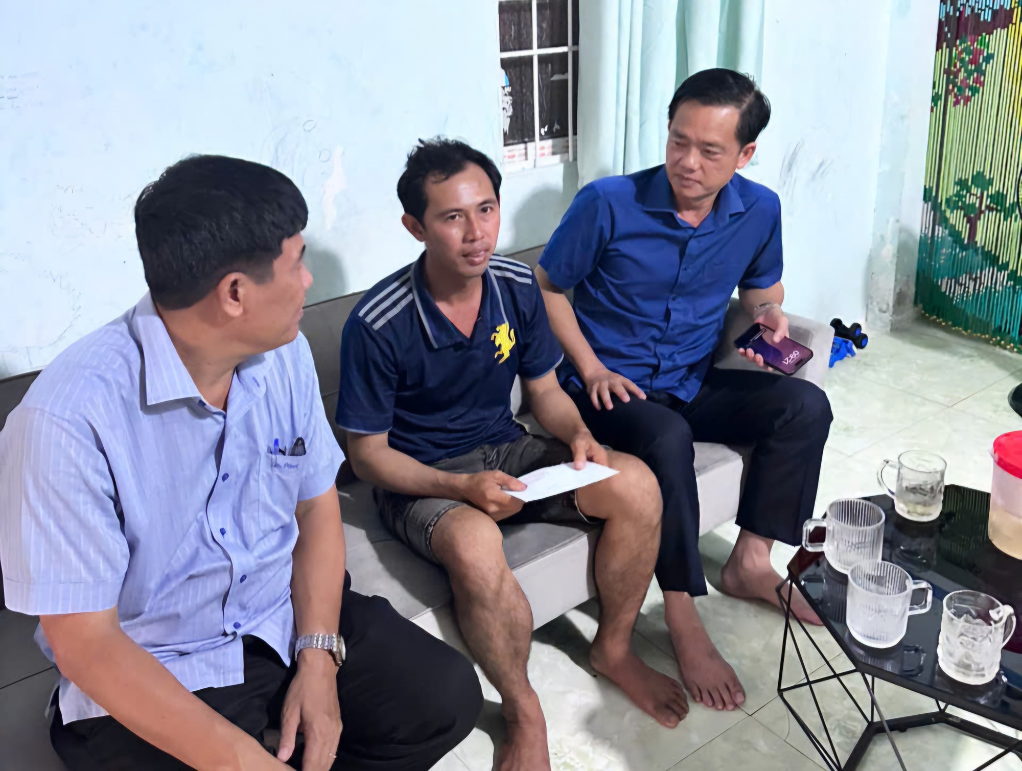 CLIP: Mưa giông ở Phú Quốc đo được sức gió tương đương cơn bão- Ảnh 5.