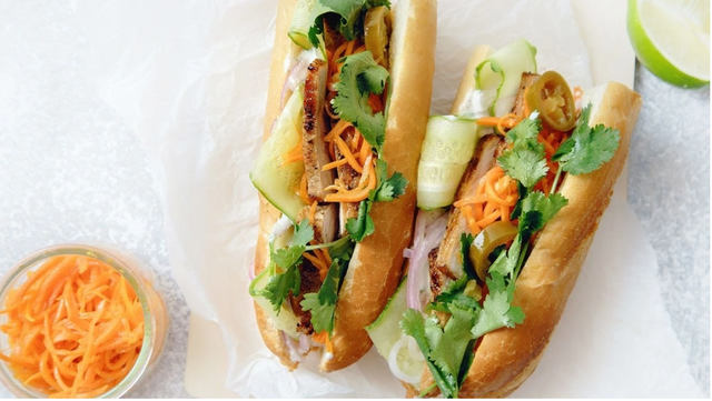 Tháng 7, đại sứ ẩm thực Việt bất ngờ ghi danh trong top 10 món ăn đường phố ngon nhất châu Á- Ảnh 1.
