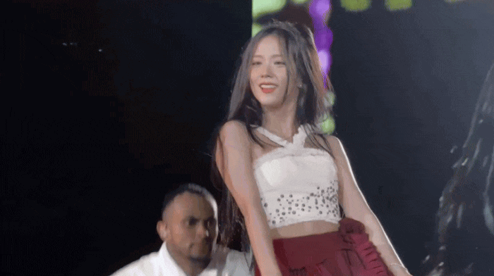 1 lần nổi loạn phô hết khuyết điểm của thành viên đẹp nhất BLACKPINK- Ảnh 3.