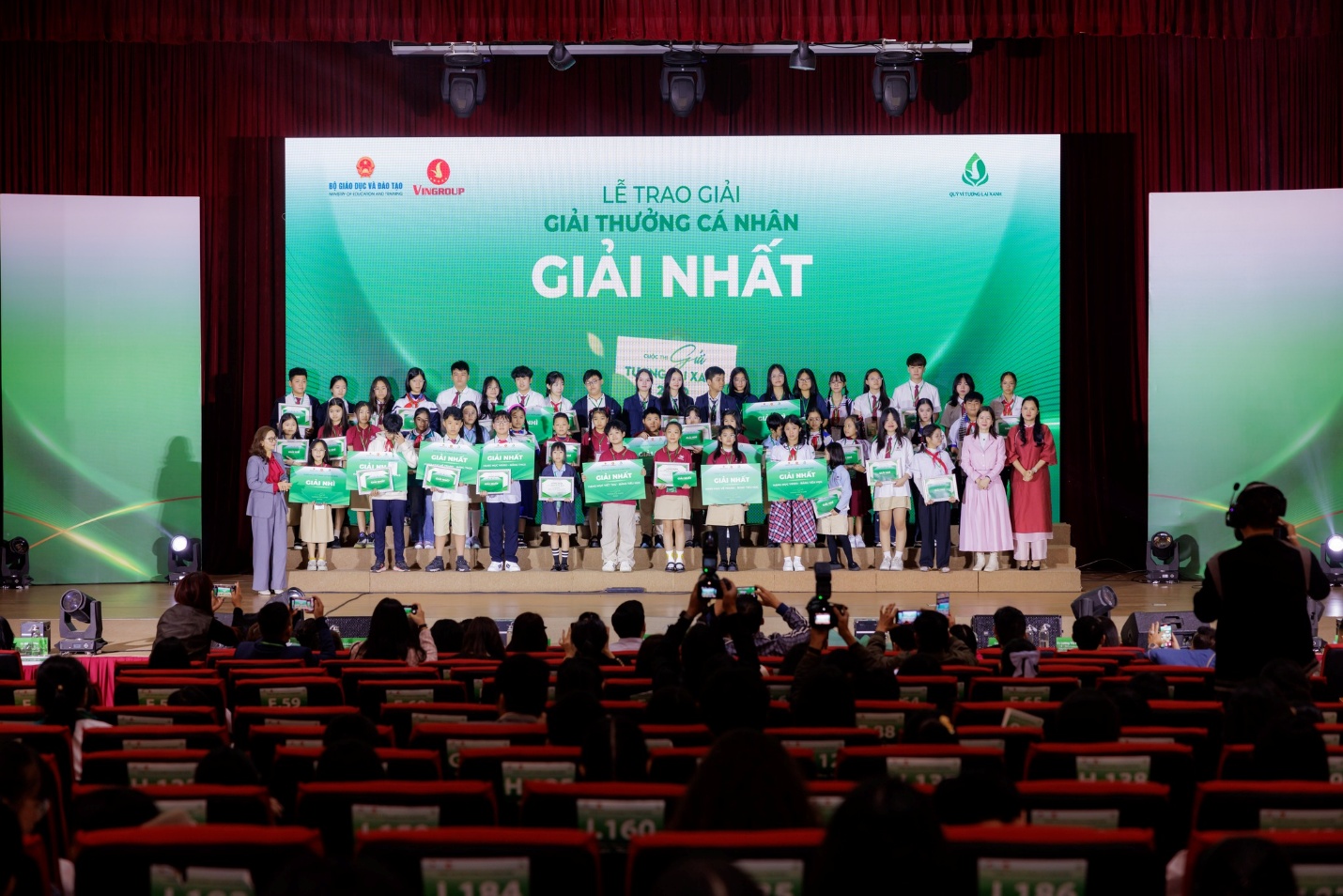 “Gửi tương lai Xanh 2050” mùa 2 chính thức khởi động: Hành trình kiến tạo thế hệ công dân xanh- Ảnh 1. “Gửi tương lai Xanh 2050” mùa 2 chính thức khởi động: Hành trình kiến tạo thế hệ công dân xanh- Ảnh 1.