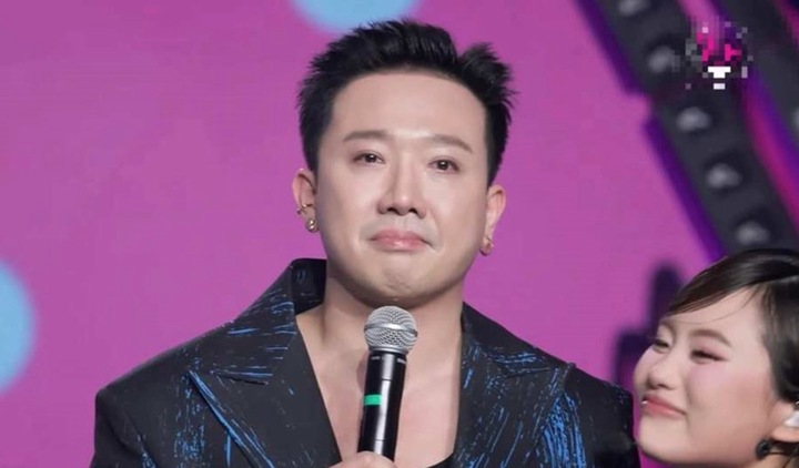 Khán giả mệt mỏi khi Trấn Thành liên tục khóc tại show Em Xinh Say Hi- Ảnh 2.