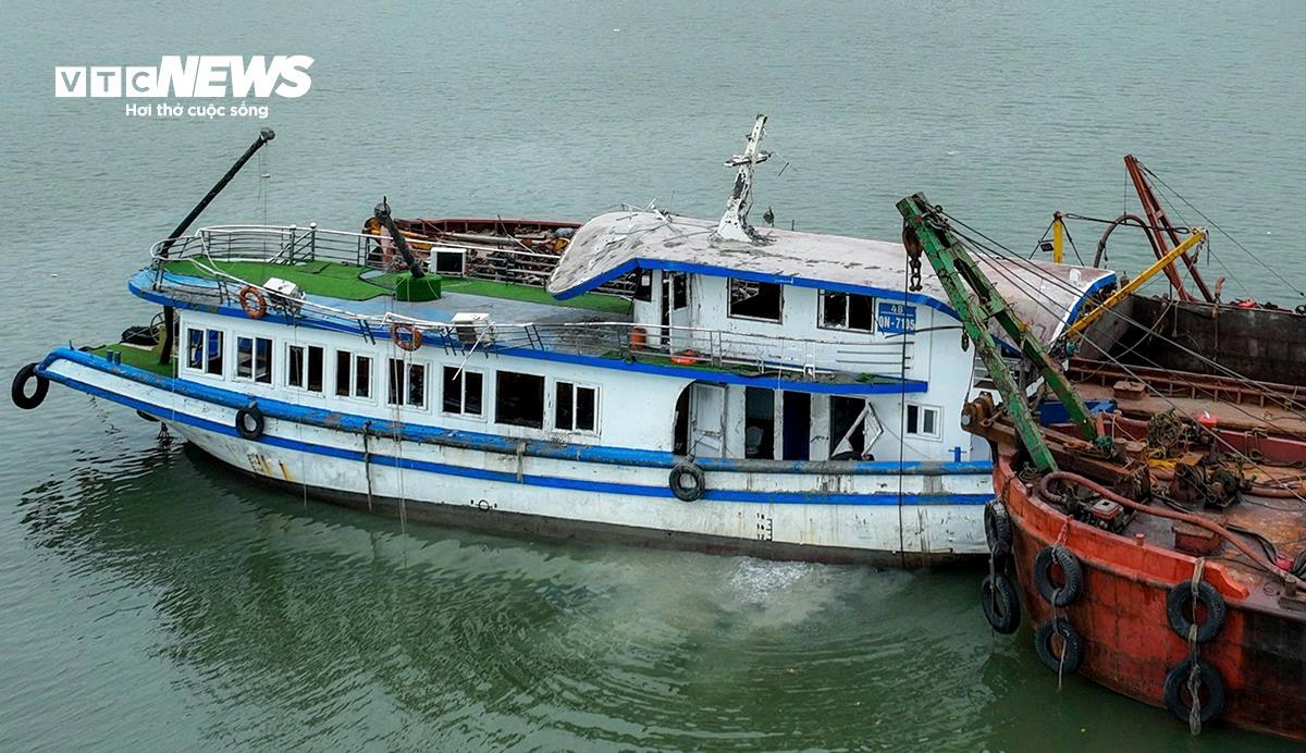Hình ảnh bên trong tàu du lịch Vịnh Xanh sau tai nạn 36 người chết- Ảnh 2.
