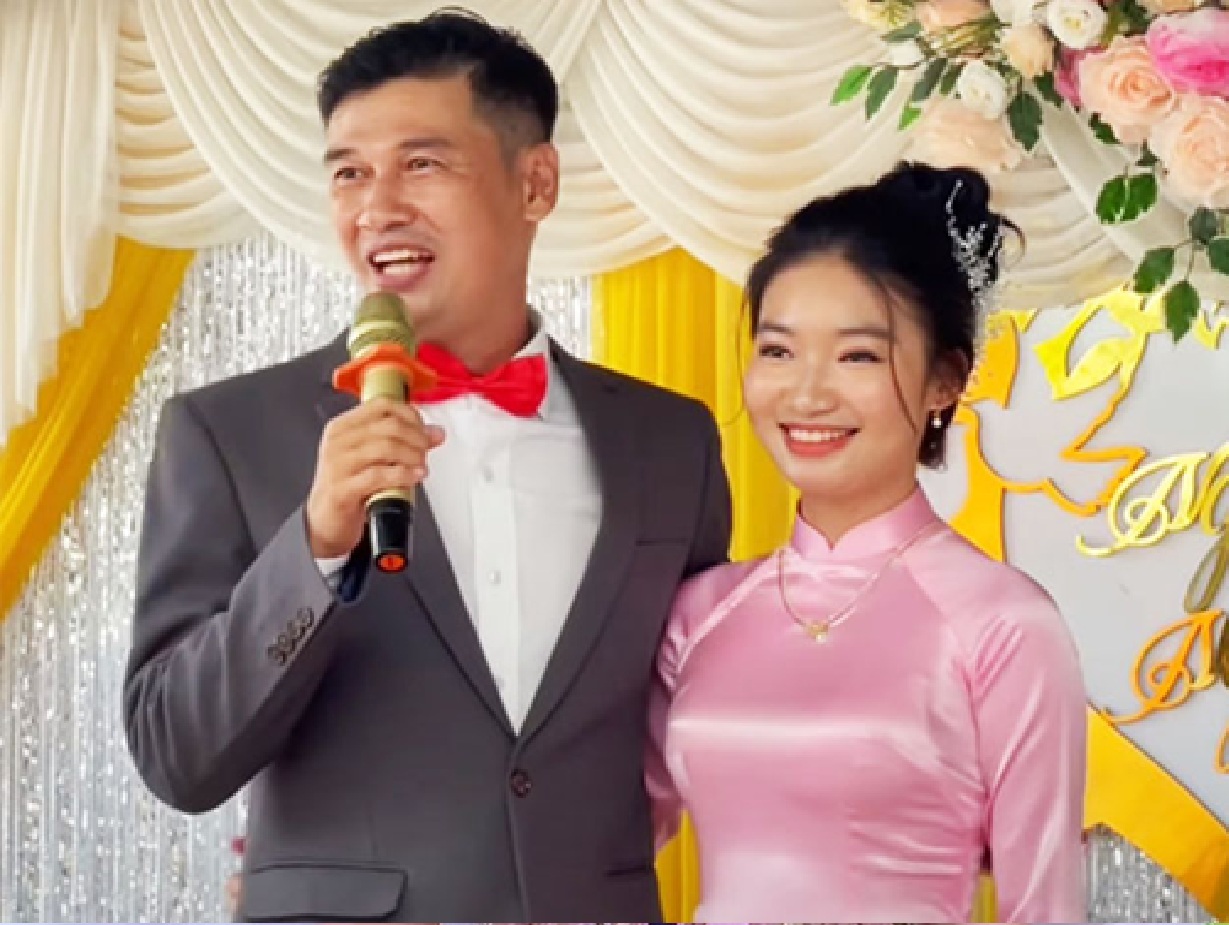 Vợ kém 26 tuổi của Tiết Cương có động thái sau khi bị mắng chửi suốt 3 năm- Ảnh 2.
