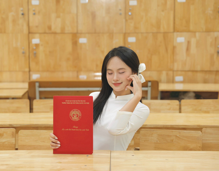Dàn thủ khoa "hot girl" khiến phụ huynh mát lòng mát dạ, netizen thì xua tay: Xin đừng để bố mẹ tui thấy!- Ảnh 6.